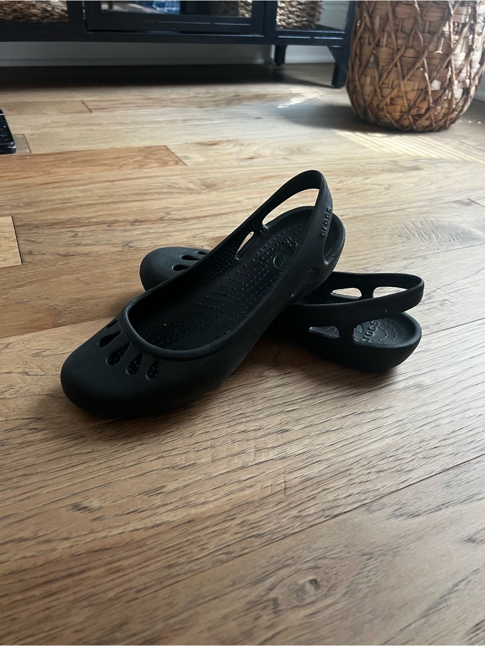CROCS Black Women’s Slingback Flat Shoes
